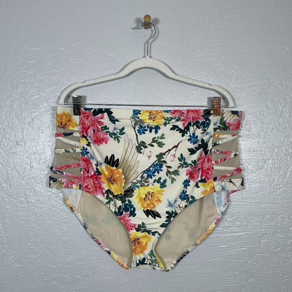 Torrid Women Plus Size 3 White Floral Bikini Bottoms High Waist Swim Mesh Panel